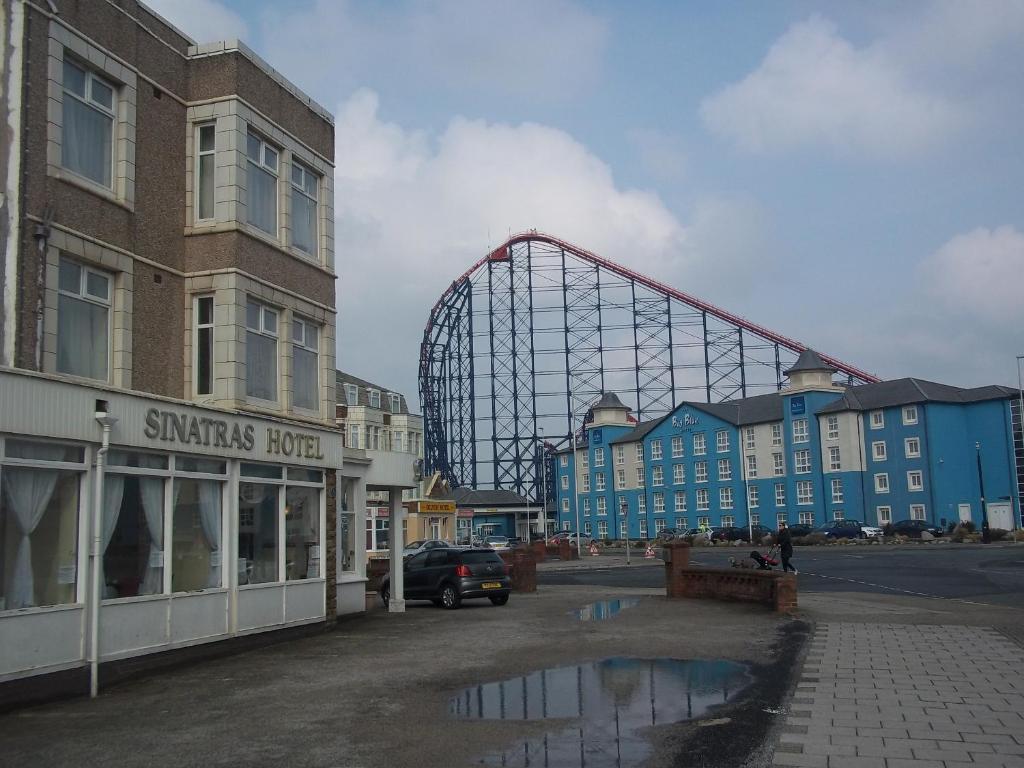 Hotel Avano - Pleasure Beach Blackpool Extérieur photo