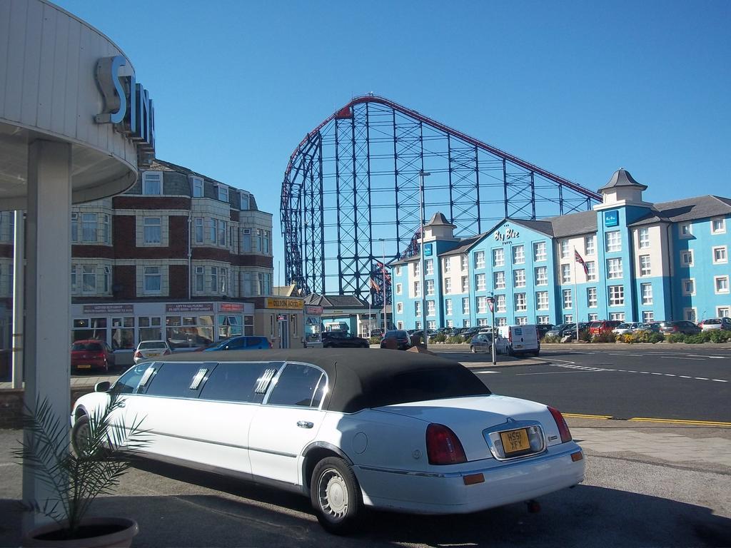 Hotel Avano - Pleasure Beach Blackpool Extérieur photo